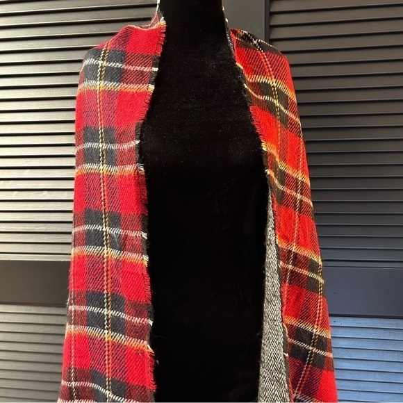 Perfect Winter Scarf! One Side is Red Plaid the Other Black & White Herringbone - Picture 12 of 16